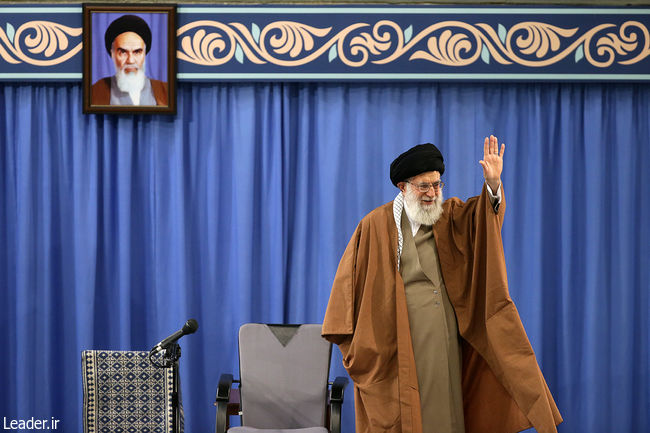 Ayatollah Khamnei meets with families of the martyred defenders of the shrine