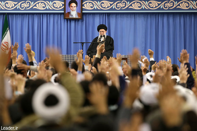 The Leader receives thousands of people from Qum