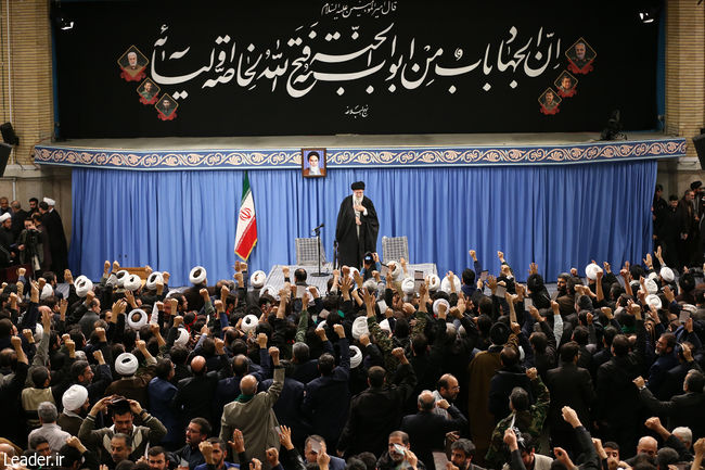 Ayatollah Khamenei meets with thousands of people from Qom