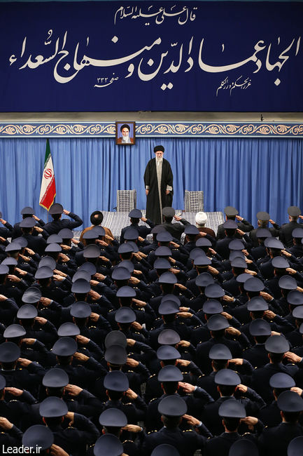 Ayatollah Khamenei meets with a group of Air Force commanders and officers