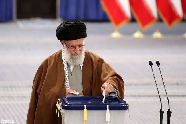Ayatollah Khamenei casts his ballots in parliamentary, Assembly of Experts elections