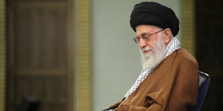 قائد الثورة الاسلامية المعظم يبلغ السياسات العامة للخطة التنموية الـ 7 للبلاد