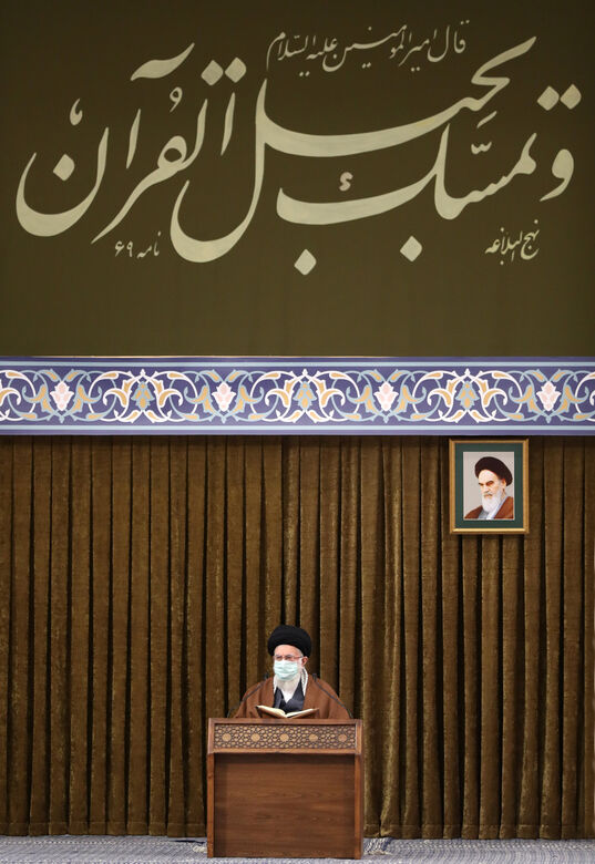 The Leader of the Islamic Revolution in the shining circle of closeness to the Quran: