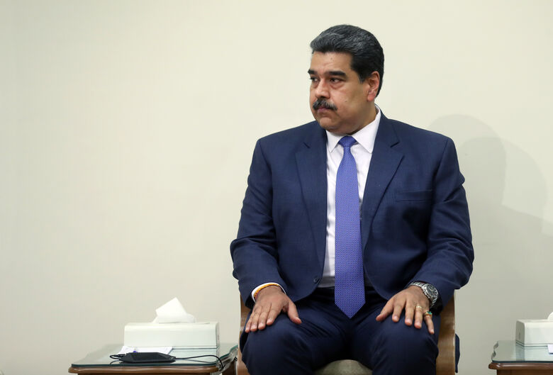 İslam İnkılabı Rehberi'nin Venezuela Devlet başkanı ve beraberindeki heyeti kabul etmesi