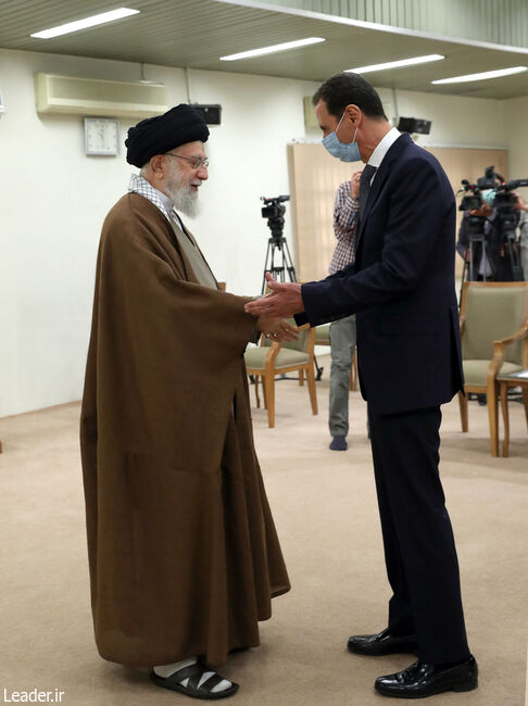The Leader of the Islamic Revolution in a meeting with the President of Syria and the accompanying delegation