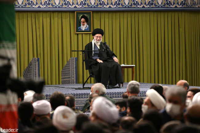 The Leader of the Islamic Revolution in a meeting with thousands of people of East Azerbaijan