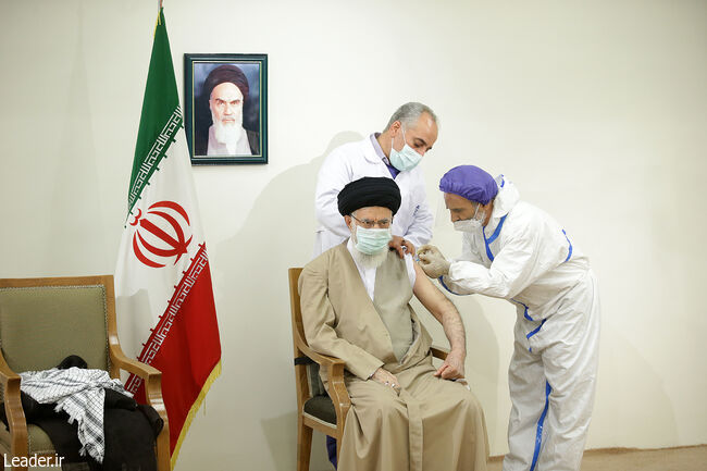 Ayatollah Khamenei received the first dose of the Iran Covo- Barekat vaccine