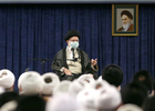قائد الثورة الإسلامية المعظم يستقبل أئمة الجمعة في أنحاء البلاد