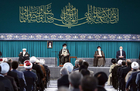 Pesan Imam Khamenei dalam Pekan Persatuan: Indikator Persatuan adalah Palestina